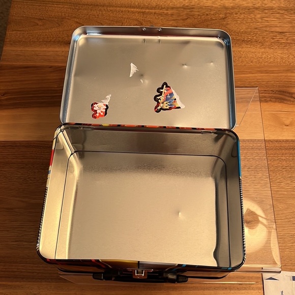 Pokémon TCG: Collectors Chest Tin Trading Card - Picture 10 of 13